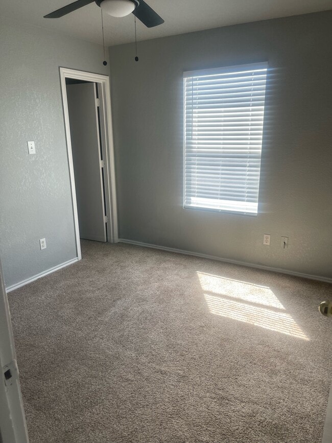 Photo - 620 Northgap Dr