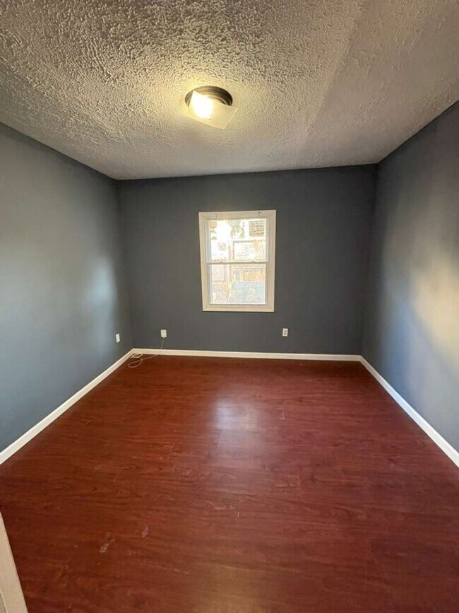 Photo - 3225 W 58th St Unit B