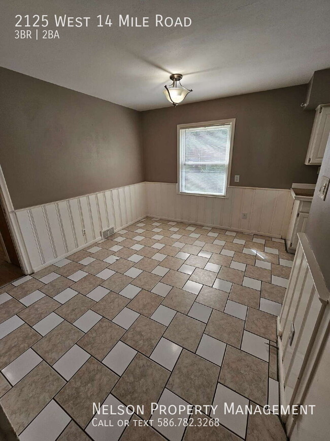 Photo - 2125 W 14 Mile Rd