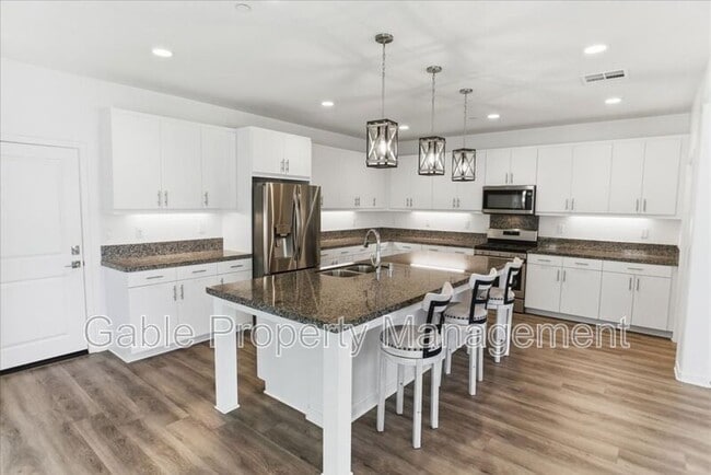 Photo - 28817 Sedge Ln