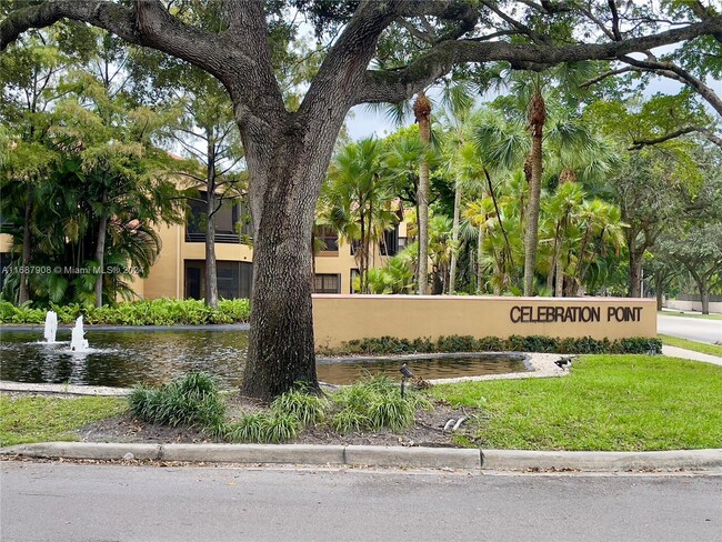 Photo - 15555 N Miami Lakeway Condo Unit 301-18