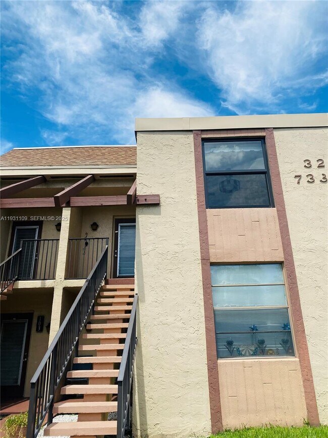 Building Photo - 7331 NW 18th St Unit 204