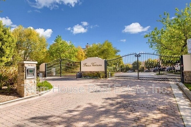 Building Photo - 26734 Via Bellazza