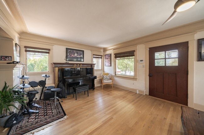 Photo - 3101 Dale St