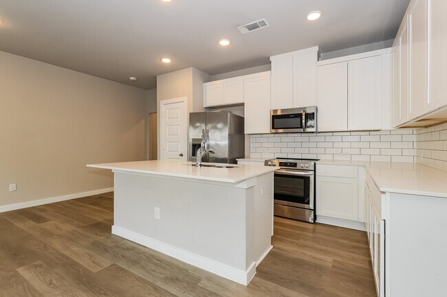 Photo - 18342 W Centro Cir