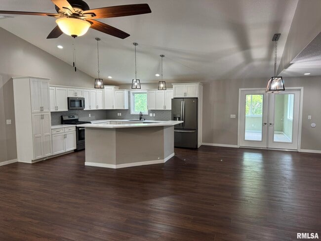 Photo - 18 Elmwood Dr