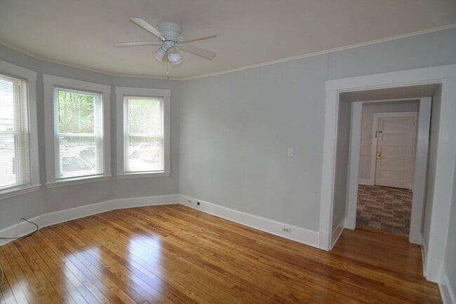 208 Irving St Unit 1L