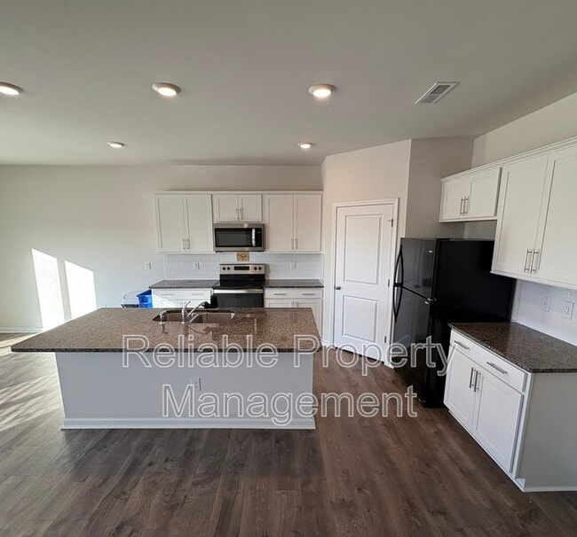 Photo - 96 Black Crk Dr