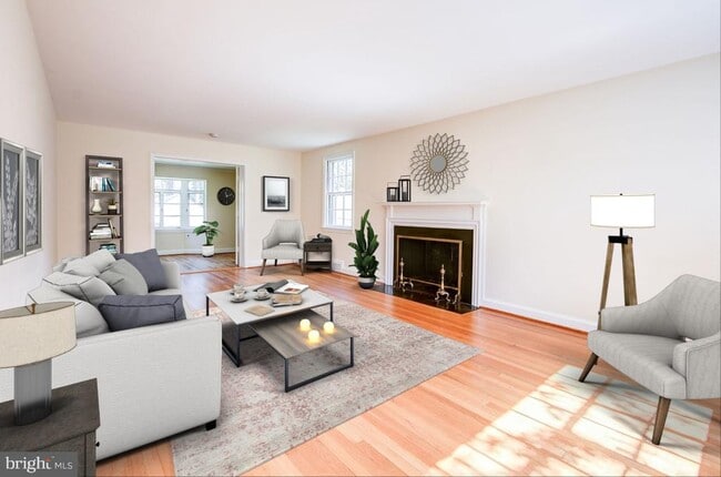 Photo - 4721 Yuma St NW