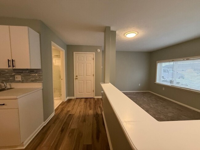 Photo - 5093 M-37 Unit Studio -C