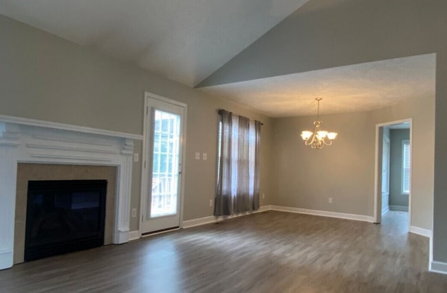 Photo - NEW LISTING!!!!