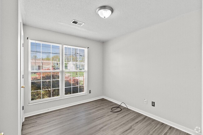 Building Photo - 1302 Williamsburg Dr Rental