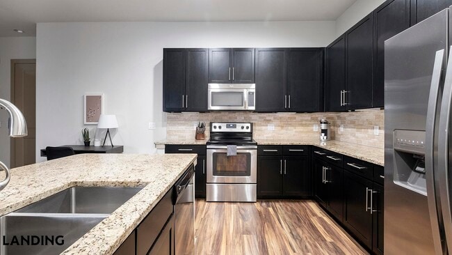Photo - 2626 Fountain View Dr Unidad 1-321