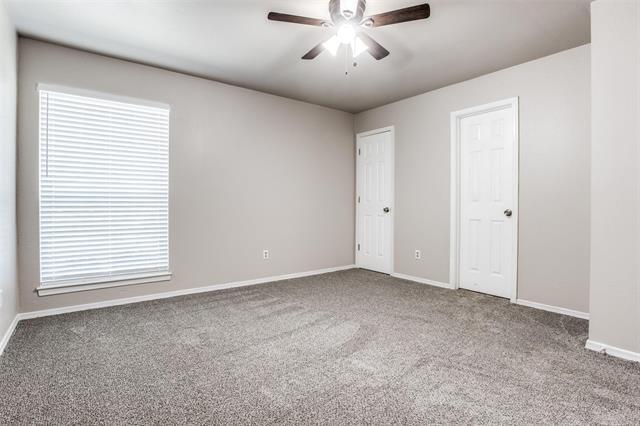 Photo - 2432 Lakeview Cir