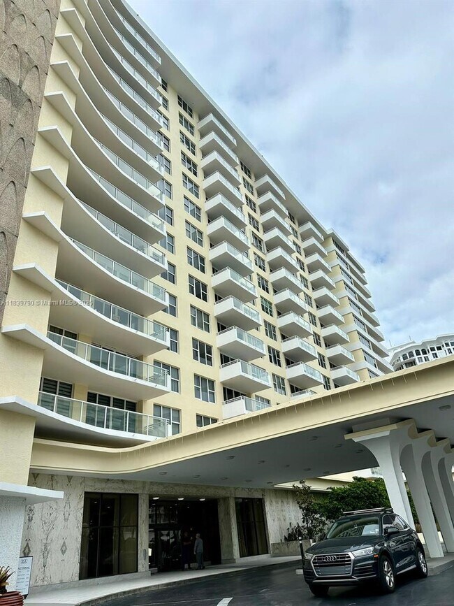 Photo - 5600 Collins Ave Condo Unit 10U