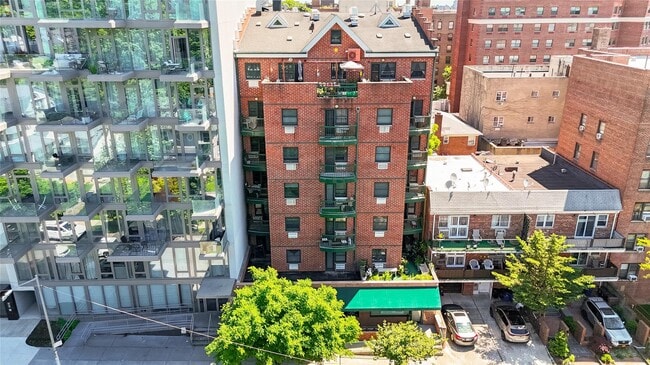 Building Photo - 83-71 116th St Unit 7B Rental