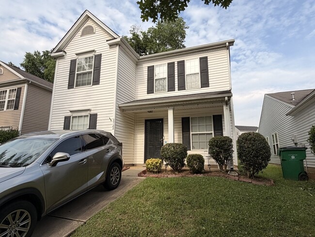 Building Photo - 2722 Meadow Knoll Dr