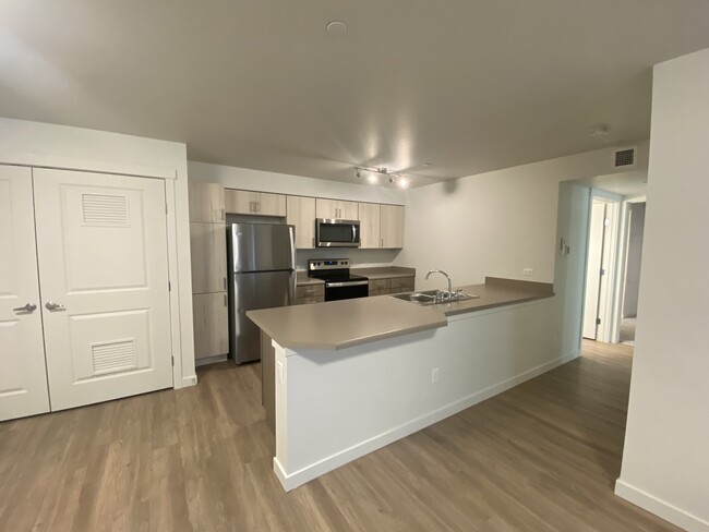 Novo on 52nd Apartments - Lynnwood, WA | ForRent.com