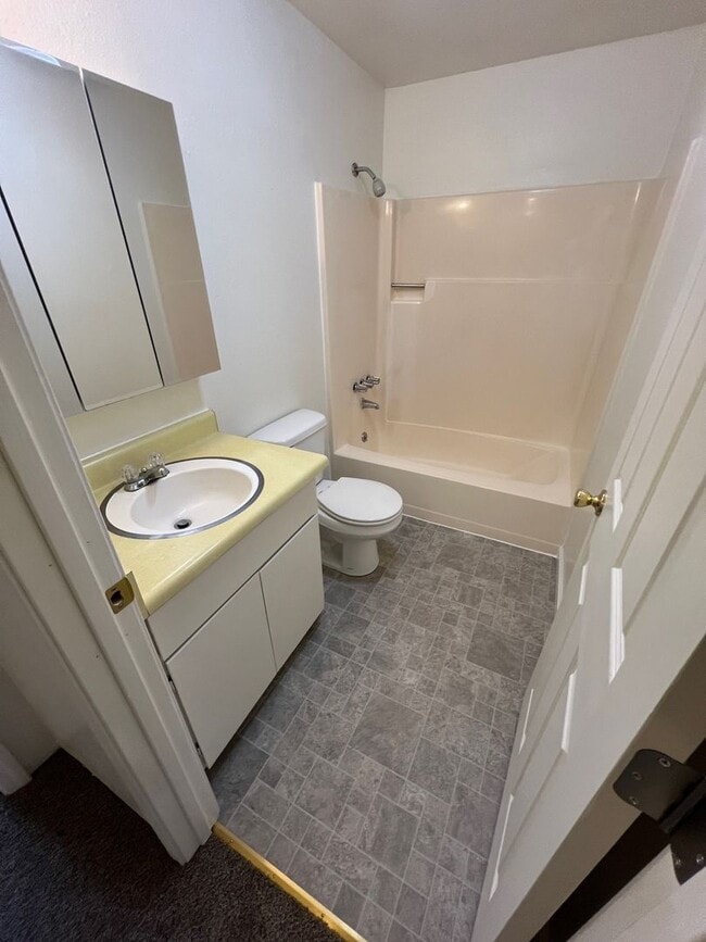 Photo - cold02 Unit 159