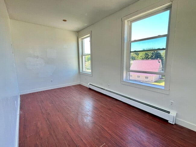 342 Main St Unit 2