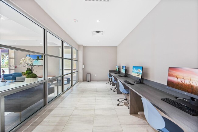 Photo - 28250 S Dixie Hwy Unit 511