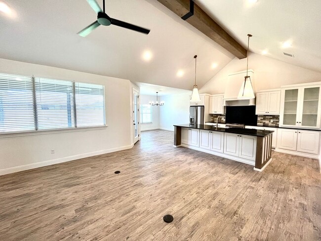 Photo - 4 Bed/2 Bath Home