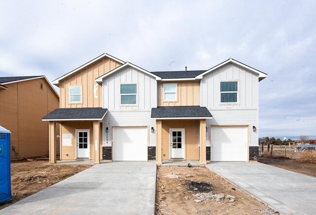 Photo - 301 Johnson Rd