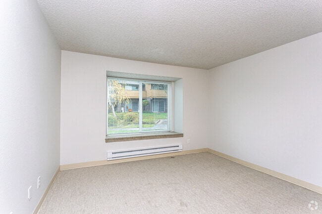 2BR, 2BA - Second Bedroom