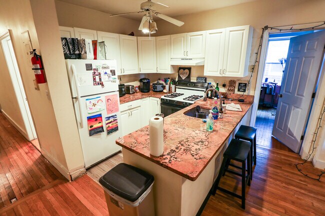 Photo - 322 St Paul St Unidad 2