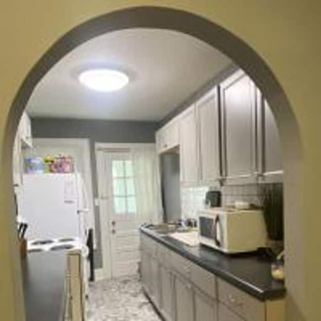 Photo - 321 E 5th St Unit Apt 3
