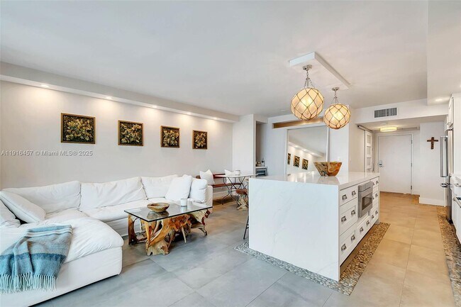 Photo - 2301 Collins Ave Unit 1533