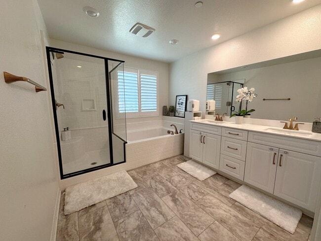 Photo - 4798 S Scott Way