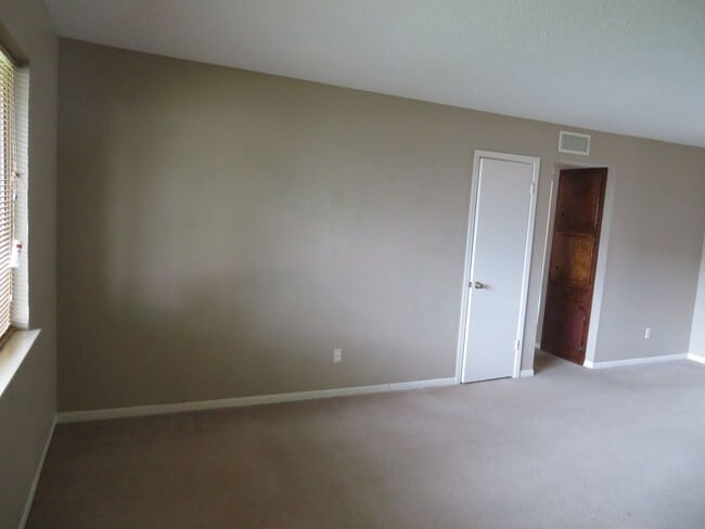 Photo - 2202 Hunt Dr Unidad Apt A