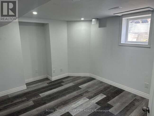 Photo - 47 Sparta Dr