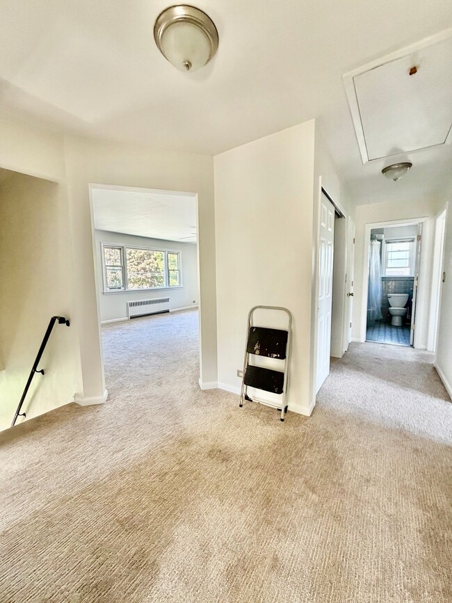 95 Northfield Ave