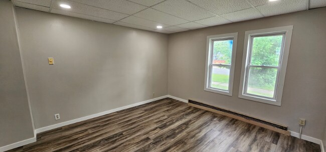 Photo - 245 Monroe St SE