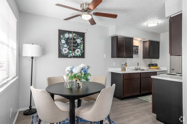 Interior Photo - Highland Oaks Apartments