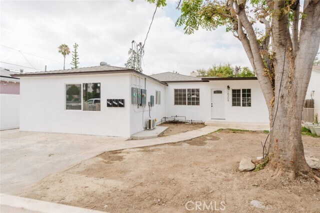 Photo - 18308 Gresham St