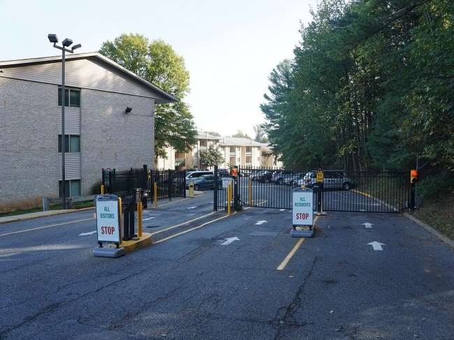 Calvert Hall Apartments