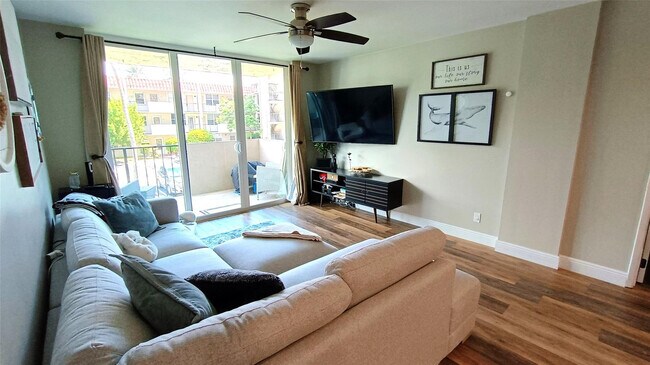 Photo - 777 S Federal Hwy Unit RP216