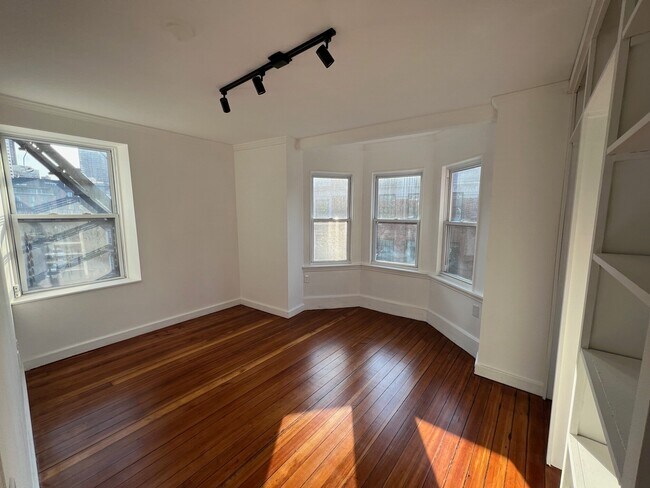 Building Photo - 108 N St Unit 4 Rental