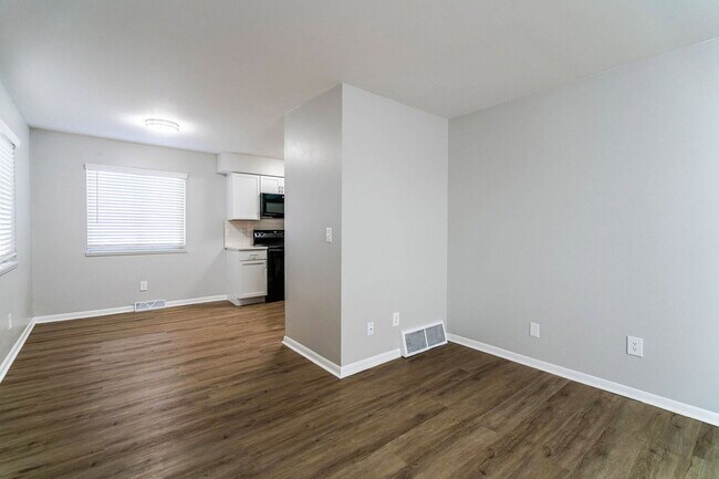 656 Riverview Dr