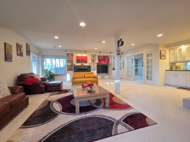 Photo - 1025 Rosewood Dr Unit B