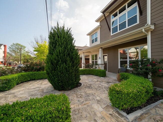 Photo - 5605 Roosevelt Ave