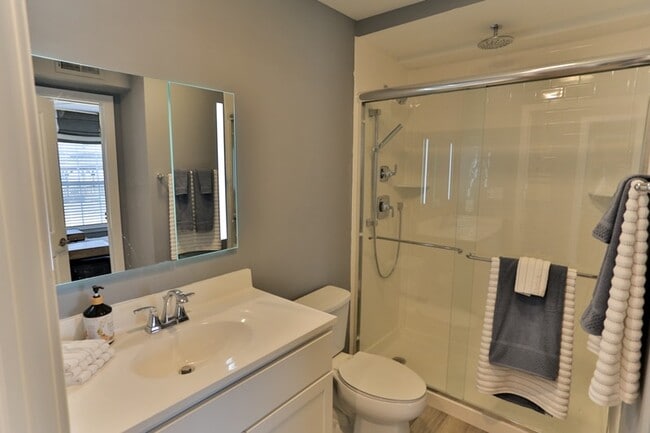 Photo - River Pointe