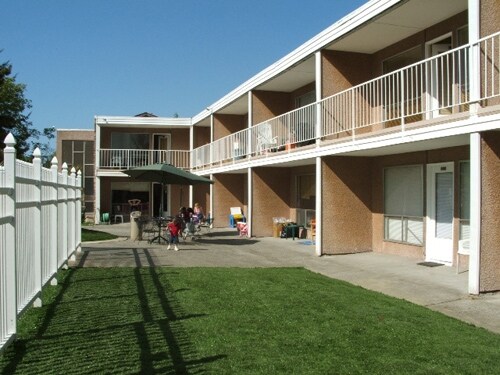 Beverly Park Apartments - Beverly Park Apartments