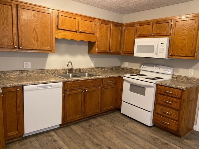 Photo - 231 McGee Loop