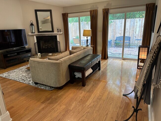 Living Room - 9837 Mobile Hwy