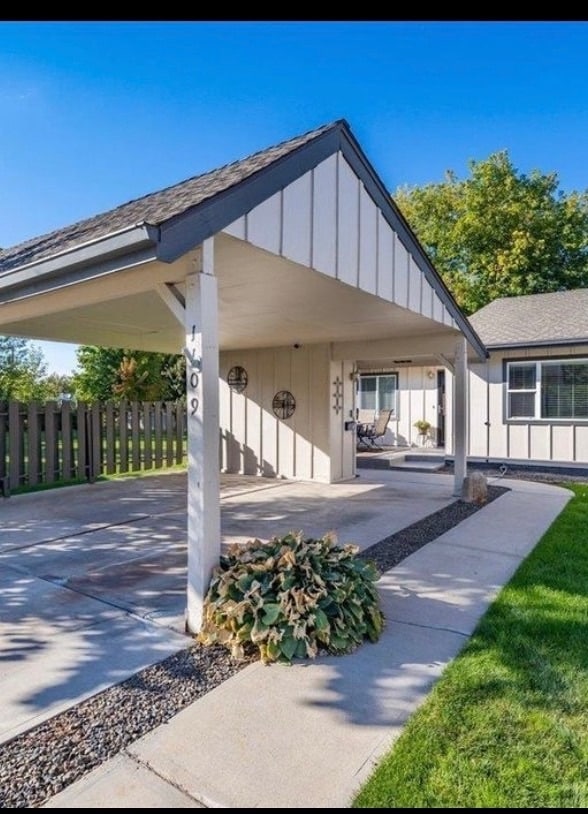 Building Photo - Abbey Cir
