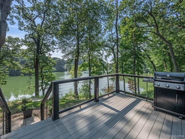 Photo - 3511 Lakecrest Dr